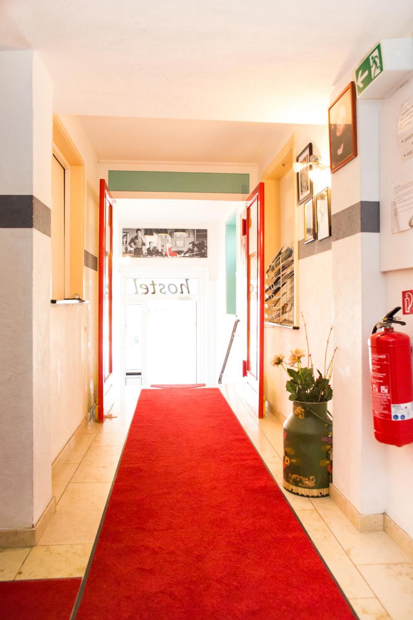 Hostel & Hotel בראונלאגה מראה חיצוני תמונה