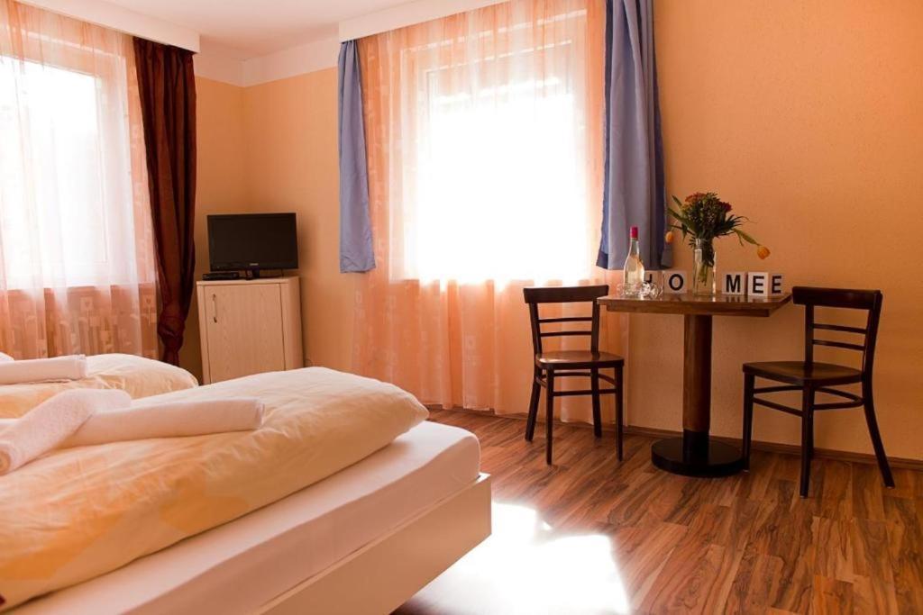 Hostel & Hotel בראונלאגה מראה חיצוני תמונה