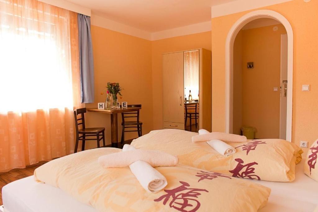 Hostel & Hotel בראונלאגה מראה חיצוני תמונה